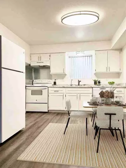 305 W San Marcos Blvd, San Marcos, CA 92069 photo 2