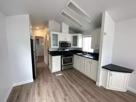 1624 N Coast Highway 101, Encinitas, CA 92024