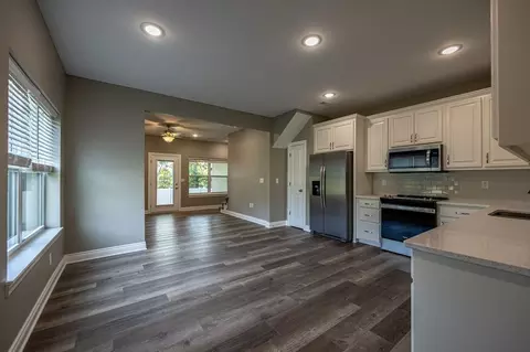 1212 William Pl, Warrensburg, MO 64093