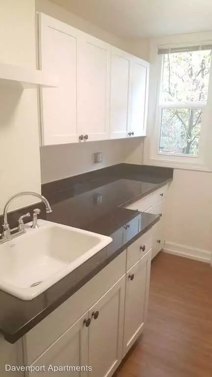 420 Vine St, Seattle, WA 98121 photo 27