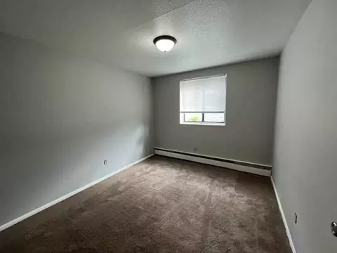 179 Charles St NE, Fridley, MN 55432