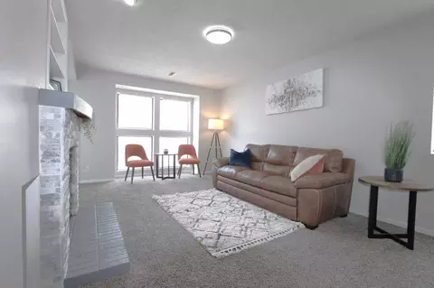 6320 S 72nd St, Ralston, NE 68127