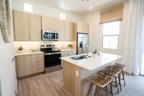 695 E Superstition Blvd, Apache Junction, AZ 85119 photo 6