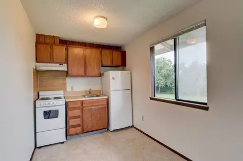 310 SE Midway Blvd, Oak Harbor, WA 98277