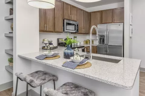8320 University Exec Park Dr, Charlotte, NC 28262 photo 2
