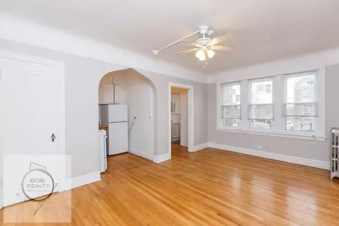 7542 Adams St, Forest Park, IL 60130
