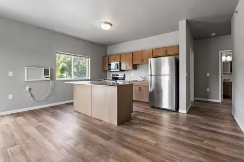 300 20th St S, Brookings, SD 57006