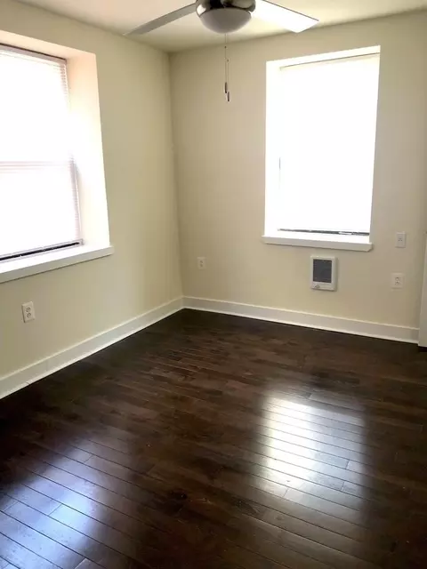 4417 Pine St, Philadelphia, PA 19104