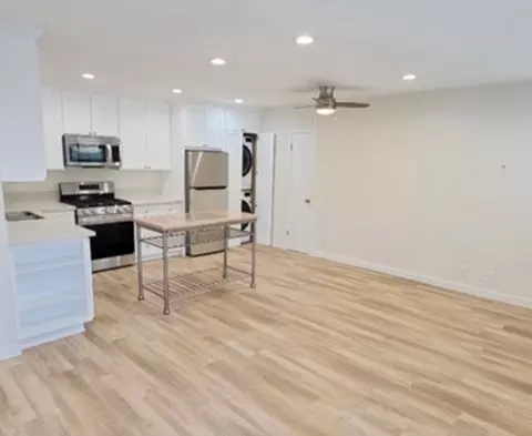 1250 Manhattan Beach Blvd, Manhattan Beach, CA 90266