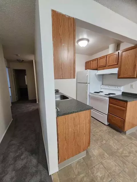 2288 Northgate Ave NE, Salem, OR 97301