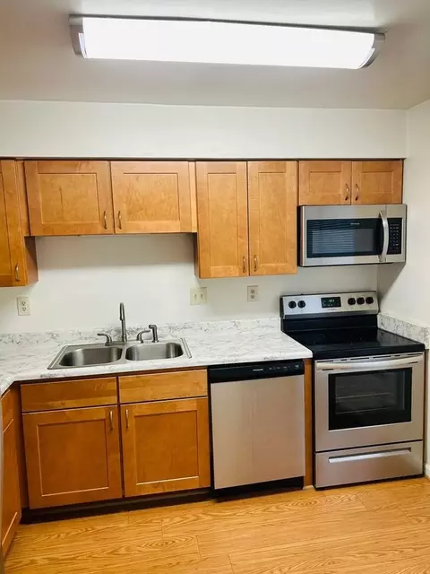 524 Aylesbury Dr, Virginia Beach, VA 23462
