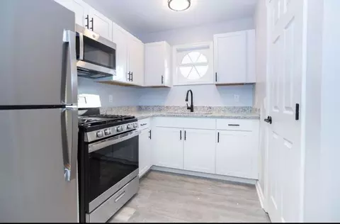3128 Chateau Blvd, East Point, GA 30344
