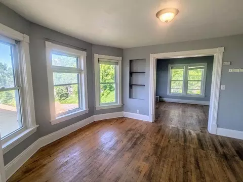 1802 W 3rd St, Duluth, MN 55806