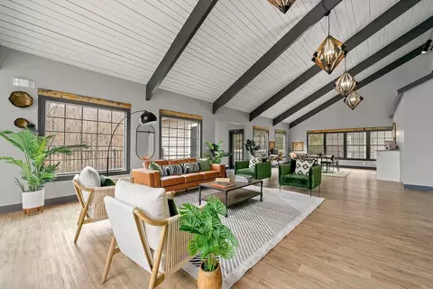 6520 Hillandale Dr, Norcross, GA 30092