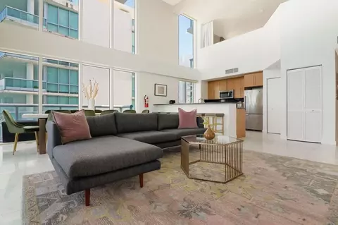 7939 East Dr, North Bay Village, FL 33141