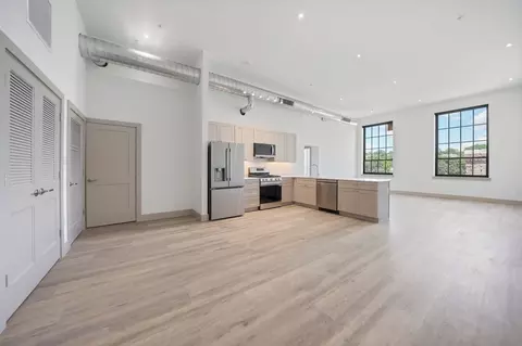 684 Northampton St, Easton, PA 18042