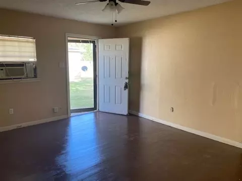 1109 45th St, Lubbock, TX 79412