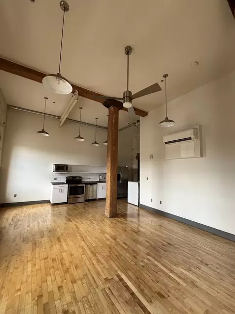 222 N Central St, Knoxville, TN 37917