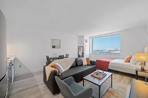 810 Pacific Ave, Atlantic City, NJ 08401