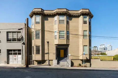 1515 Belmont Ave, Seattle, WA 98122