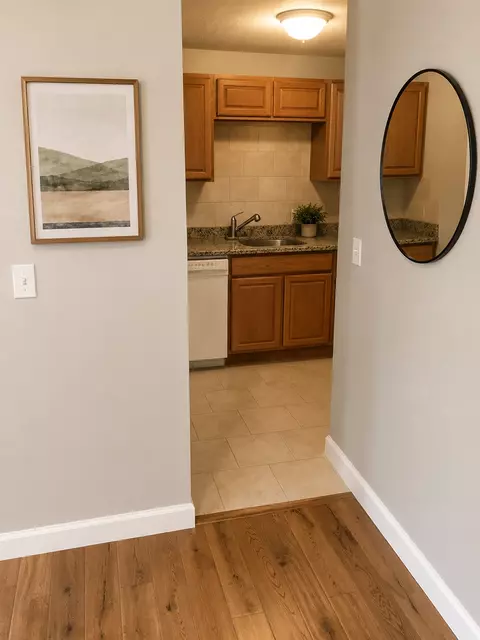 7 Central St, Peabody, MA 01960