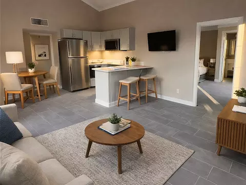 2850 Apalachee Pkwy, Tallahassee, FL 32301