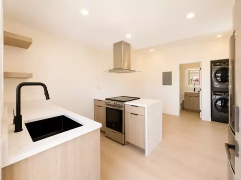 3873 Boren St, San Diego, CA 92115