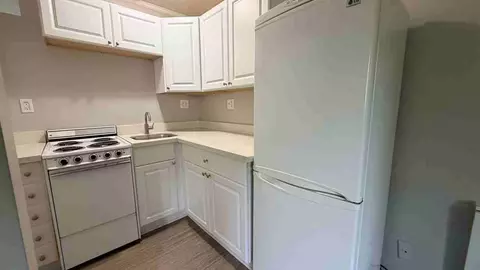 5505 NE 65th St, Seattle, WA 98115