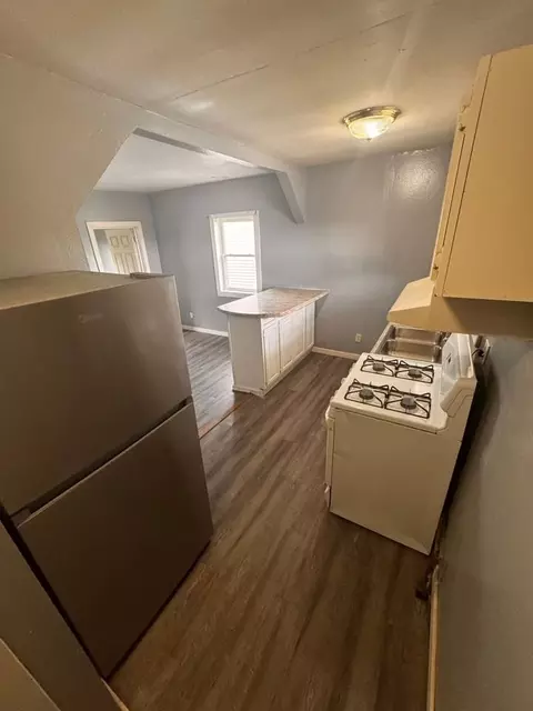 310 W Lexington Ave, Elkhart, IN 46516