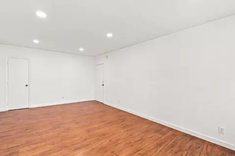 956 Elden Ave, Los Angeles, CA 90006