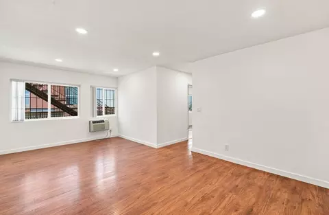 956 Elden Ave, Los Angeles, CA 90006
