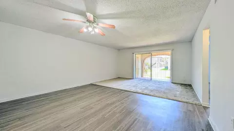 5900 Casa Del Rey Cir, Orlando, FL 32809 photo 2