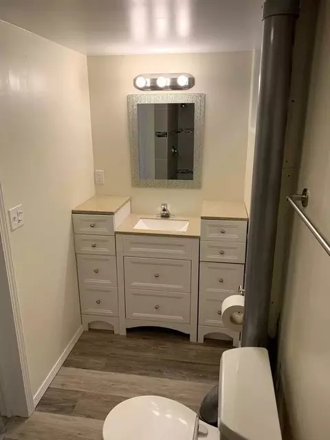 2115 Gold Ave SE, Albuquerque, NM 87106