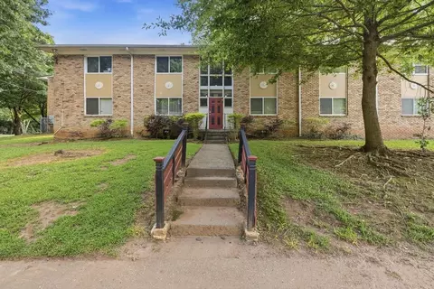 1621 Line Cir, Decatur, GA 30032