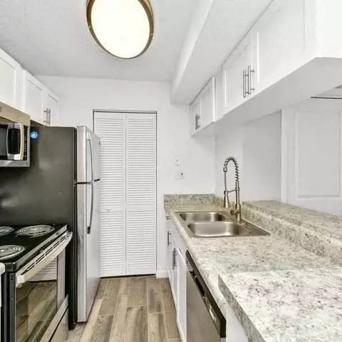 5175 Cinderlane Pkwy, Orlando, FL 32808 photo 6