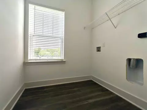 1000 Treesort Vw, Gainesville, GA 30506
