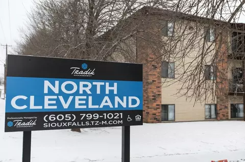 901 N Cleveland Ave, Sioux Falls, SD 57103