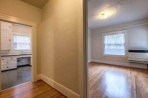 814 NW 22nd Ave, Portland, OR 97210