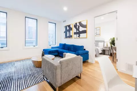 200 E 11th St, New York, NY 10003