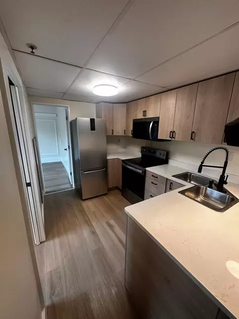 101 W 3rd St, Duluth, MN 55806