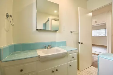 4334 Mammoth Ave, Los Angeles, CA 91423 photo 15