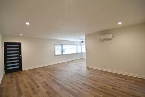 4334 Mammoth Ave, Los Angeles, CA 91423