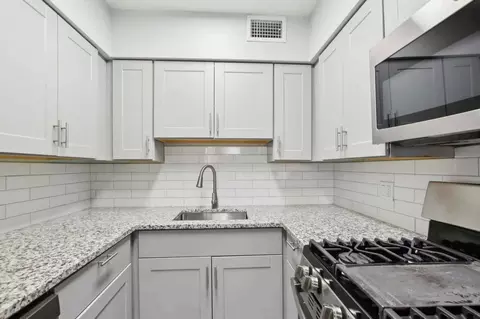 5245 E Thomas Rd, Phoenix, AZ 85018