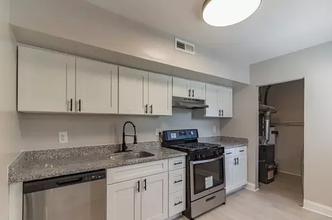 5902 Cross Country Blvd, Baltimore, MD 21215 photo 3