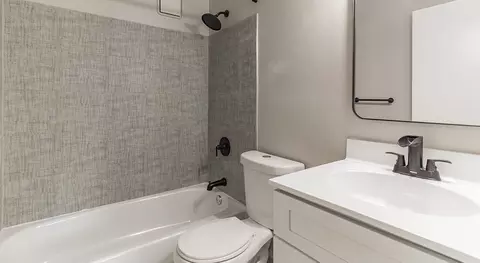 5902 Cross Country Blvd, Baltimore, MD 21215 photo 9