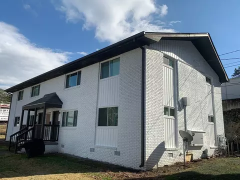 2194 Briarcliff Rd NE, Atlanta, GA 30329
