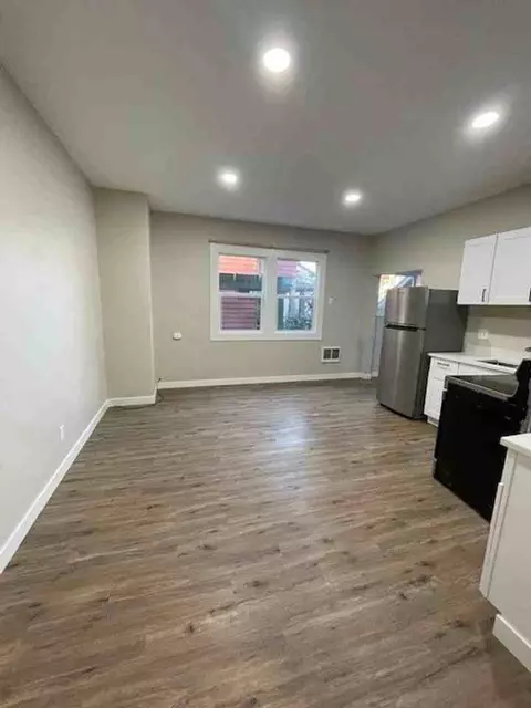 1804 NE 14th Ave, Portland, OR 97212