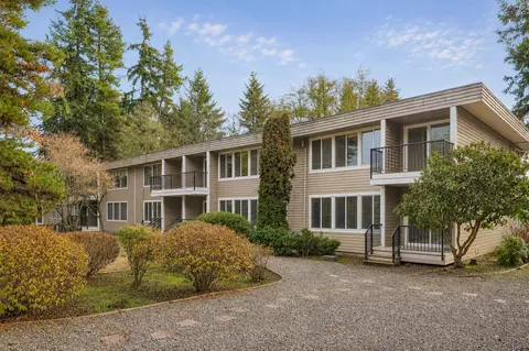 5620 183rd St SW, Lynnwood, WA 98037