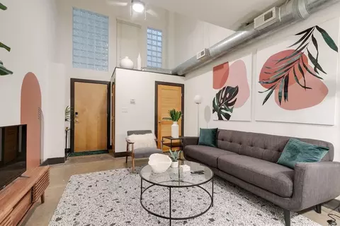 115 E Broad St, Richmond, VA 23219