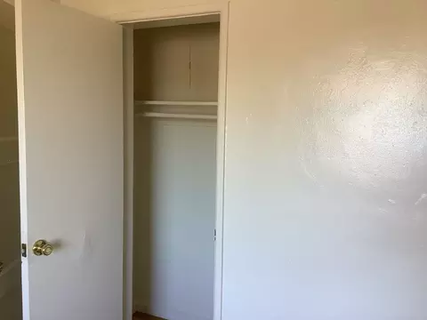 3500 E 54th St, Maywood, CA 90270
